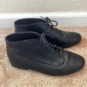 Vintage Munro Sport black ankle boots 7.5W